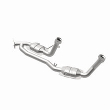 Load image into Gallery viewer, MagnaFlow Exhaust Products 49079 OEM Grade Direct-Fit Catalytic Converter for Select Ford Freestar, Mercury Monterey