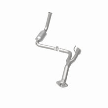Load image into Gallery viewer, MagnaFlow Exhaust Products 93382 HM Grade Direct-Fit Catalytic Converter for Select Jeep Liberty