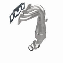 Load image into Gallery viewer, MagnaFlow Exhaust Products 51859 OEM Grade Manifold Catalytic Converter for Select Toyota Highlander