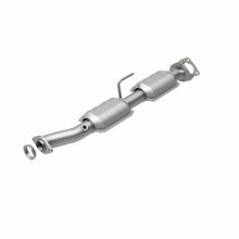 Load image into Gallery viewer, MagnaFlow Exhaust Products 447215 California CARB Direct-Fit Catalytic Converter for Select Ford Ranger, Mazda B3000, Mazda B4000