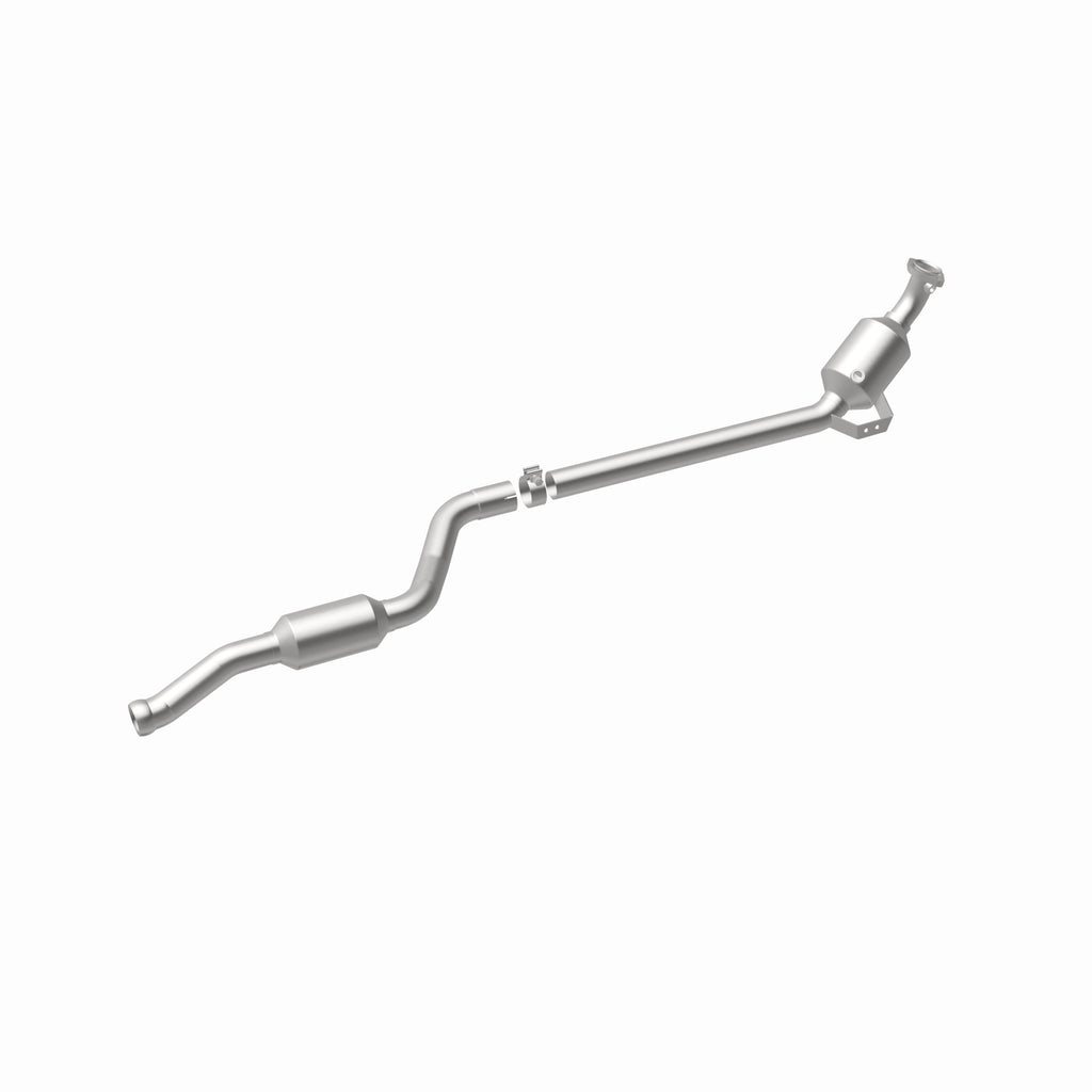 MagnaFlow Exhaust Products 21-439 OEM Grade Direct-Fit Catalytic Converter for Select Mercedes-Benz GLK350
