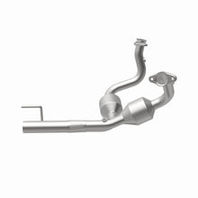Load image into Gallery viewer, MagnaFlow Exhaust Products 49070 OEM Grade Direct-Fit Catalytic Converter for Select Jeep Grand Cherokee