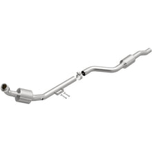 Load image into Gallery viewer, MagnaFlow Exhaust Products 551706 California CARB Direct-Fit Catalytic Converter for Select Mercedes-Benz CLS500, Mercedes-Benz E500