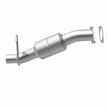 Load image into Gallery viewer, MagnaFlow Exhaust Products 5451006 California CARB Direct-Fit Catalytic Converter for Select Chevrolet Silverado HD Classic, Chevrolet Silverado Classic, GMC Sierra HD Classic, GMC Sierra Classic