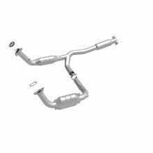 Load image into Gallery viewer, MagnaFlow Exhaust Products 49886 OEM Grade Direct-Fit Catalytic Converter for Select Buick Rainier, Chevrolet Trailblazer EXT, GMC Envoy XL, GMC Envoy XUV, Isuzu Ascender