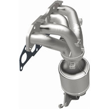 Load image into Gallery viewer, MagnaFlow Exhaust Products 5582295 California CARB Manifold Catalytic Converter for Select Nissan Rogue, Nissan Rogue Select