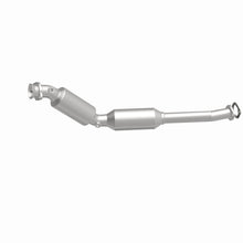 Load image into Gallery viewer, MagnaFlow Exhaust Products 551058 California CARB Direct-Fit Catalytic Converter for Select Ford Crown Victoria, Lincoln Town Car, Mercury Grand Marquis