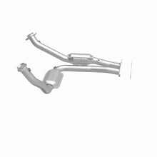 Load image into Gallery viewer, MagnaFlow Exhaust Products 458020 California CARB Direct-Fit Catalytic Converter for Select Ford Ranger
