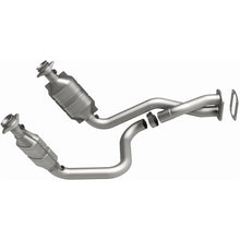 Load image into Gallery viewer, MagnaFlow Exhaust Products 49911 OEM Grade Direct-Fit Catalytic Converter for Select Ford F-250 Super Duty, Ford F-350 Super Duty, Ford F-450 Super Duty, Ford F-550 Super Duty