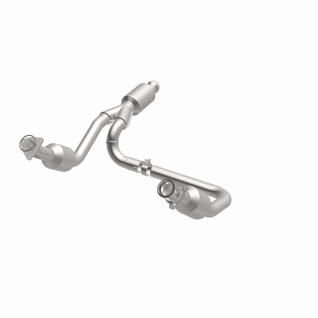 MagnaFlow Exhaust Products 280424 OEM Grade Direct-Fit Catalytic Converter for Select Chevrolet Silverado 1500, Chevrolet Suburban, Chevrolet Tahoe, GMC Sierra 1500, GMC Yukon, GMC Yukon XL