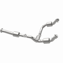 Load image into Gallery viewer, MagnaFlow Exhaust Products 280745 OEM Grade Direct-Fit Catalytic Converter for Select Chevrolet Silverado HD, Chevrolet Silverado HD, GMC Sierra HD, GMC Sierra HD