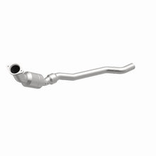 Load image into Gallery viewer, MagnaFlow Exhaust Products 51585 OEM Grade Direct-Fit Catalytic Converter for Select Chrysler 300, Dodge Charger, Dodge Magnum