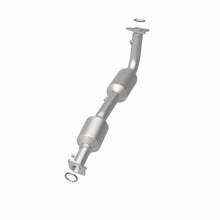 Load image into Gallery viewer, MagnaFlow Exhaust Products 5582626 California CARB Direct-Fit Catalytic Converter for Select Toyota Sequoia, Toyota Tundra