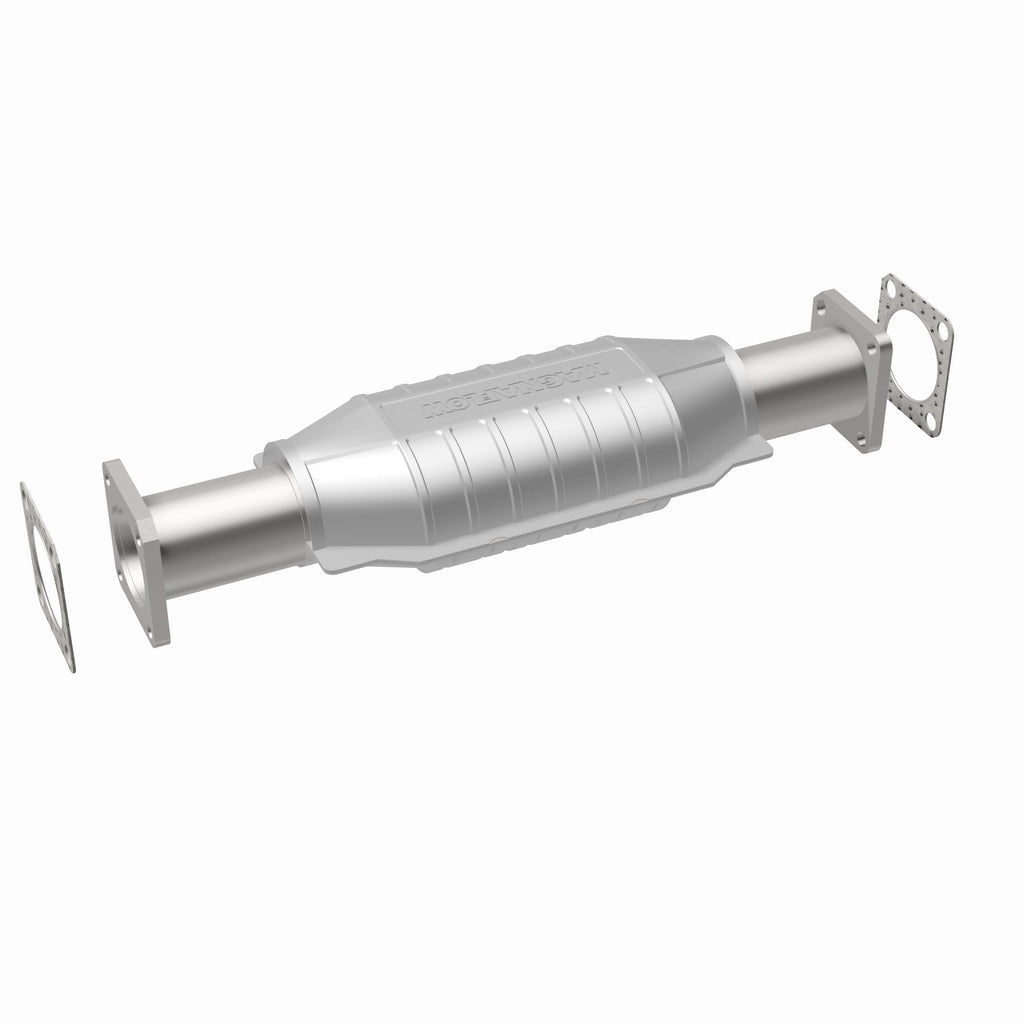MagnaFlow Exhaust Products 3391657 California CARB Direct-Fit Catalytic Converter for Select Isuzu Pickup, Isuzu Rodeo, Isuzu Trooper
