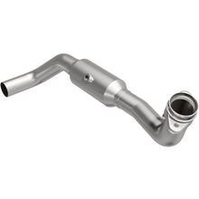 Load image into Gallery viewer, MagnaFlow Exhaust Products 4651694 California CARB Direct-Fit Catalytic Converter for Select Ford F-150, Lincoln Mark LT