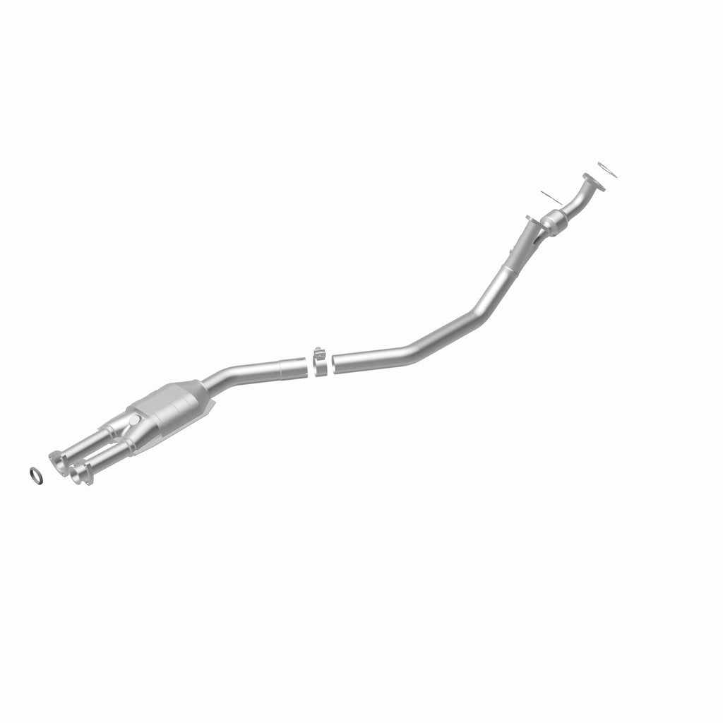 MagnaFlow Exhaust Products 23558 Standard Grade Direct-Fit Catalytic Converter for Select BMW 533i, BMW 633CSi