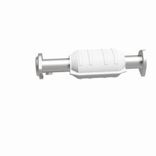 Load image into Gallery viewer, MagnaFlow Exhaust Products 93208 HM Grade Direct-Fit Catalytic Converter for Select Jeep Cherokee
