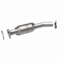 Load image into Gallery viewer, MagnaFlow Exhaust Products 557812 California CARB Direct-Fit Catalytic Converter for Select Suzuki Forenza, Suzuki Reno