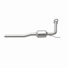 Load image into Gallery viewer, MagnaFlow Exhaust Products 3391089 California CARB Direct-Fit Catalytic Converter for Select Volkswagen EuroVan
