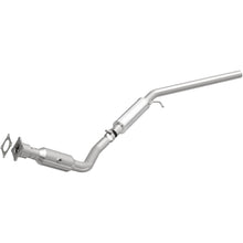 Load image into Gallery viewer, MagnaFlow Exhaust Products 5551448 California CARB Direct-Fit Catalytic Converter for Select Chrysler Town &amp; Country, Dodge Grand Caravan, Volkswagen Routan
