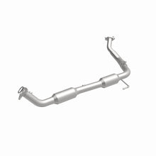 Load image into Gallery viewer, MagnaFlow Exhaust Products 5582571 California CARB Direct-Fit Catalytic Converter for Select Toyota Tundra