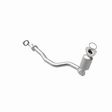Load image into Gallery viewer, MagnaFlow Exhaust Products 52096 OEM Grade Direct-Fit Catalytic Converter for Select Chevrolet Equinox, Pontiac Torrent, Suzuki XL-7