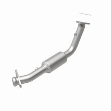 Load image into Gallery viewer, MagnaFlow Exhaust Products 3322470 California CARB Direct-Fit Catalytic Converter for Select Buick Commercial Chassis, Buick Roadmaster, Cadillac Commercial Chassis, Cadillac Fleetwood, Chevrolet Caprice, Chevrolet Impala