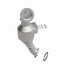 Load image into Gallery viewer, MagnaFlow Exhaust Products 5561837 California CARB Direct-Fit Catalytic Converter for Select Ford Special Service Police Sedan, Ford Taurus, Lincoln MKT
