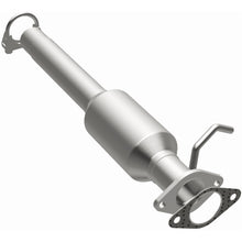 Load image into Gallery viewer, MagnaFlow Exhaust Products 24373 HM Grade Direct-Fit Catalytic Converter for Select Toyota Highlander
