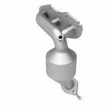 Load image into Gallery viewer, MagnaFlow Exhaust Products 51250 OEM Grade Manifold Catalytic Converter for Select Lexus RX350, Toyota Highlander, Toyota RAV4, Toyota Sienna
