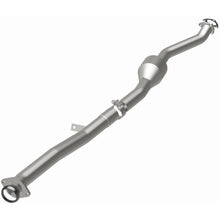 Load image into Gallery viewer, MagnaFlow Exhaust Products 5571448 California CARB Direct-Fit Catalytic Converter for Select Saab 9-2X, Subaru Forester, Subaru Impreza, Subaru Legacy, Subaru Outback