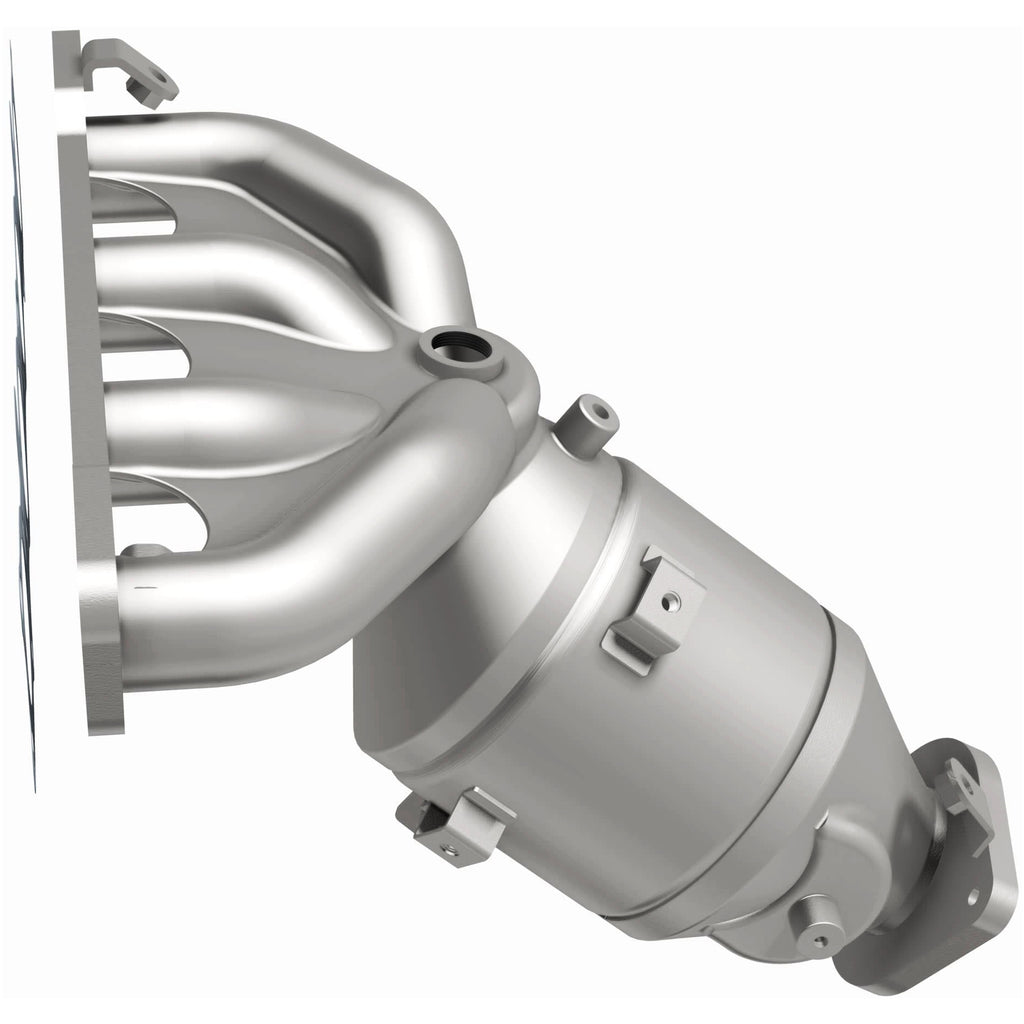 MagnaFlow Exhaust Products 290040 OEM Grade Manifold Catalytic Converter for Select Nissan Rogue Sport