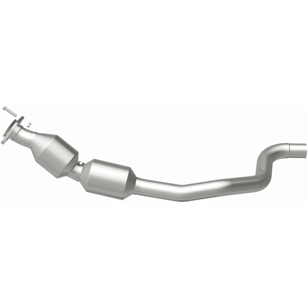 MagnaFlow Exhaust Products 21-535 OEM Grade Direct-Fit Catalytic Converter for Select Land Rover Range Rover, Land Rover Range Rover Sport