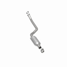 Load image into Gallery viewer, MagnaFlow Exhaust Products 51375 OEM Grade Direct-Fit Catalytic Converter for Select BMW 525i, BMW 525xi, BMW 528i, BMW 528i xDrive, BMW 528xi, BMW 530i, BMW 530xi
