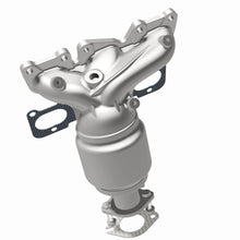 Load image into Gallery viewer, MagnaFlow Exhaust Products 5531090 California CARB Manifold Catalytic Converter for Select Hyundai Santa Fe, Kia Sorento