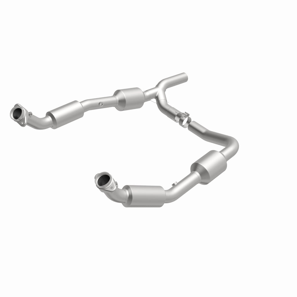 MagnaFlow Exhaust Products 5481640 California CARB Direct-Fit Catalytic Converter for Select Ford E-150, Ford E-250