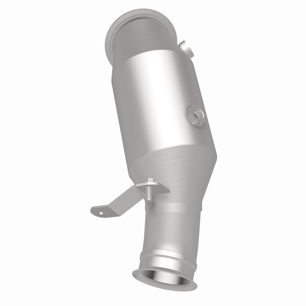 MagnaFlow Exhaust Products 52245 OEM Grade Direct-Fit Catalytic Converter for Select BMW 335i, BMW 335i GT xDrive, BMW 335i xDrive, BMW 435i, BMW 435i Gran Coupe, BMW 435i xDrive, BMW 435i xDrive Gran Coupe, BMW M2, BMW M235i, BMW M235i xDrive