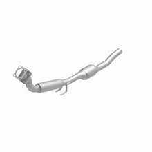 Load image into Gallery viewer, MagnaFlow Exhaust Products 23710 HM Grade Direct-Fit Catalytic Converter for Select Volkswagen Beetle, Volkswagen Golf, Volkswagen Jetta