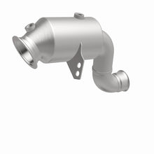 Load image into Gallery viewer, MagnaFlow Exhaust Products 21-504 OEM Grade Direct-Fit Catalytic Converter for Select Mercedes-Benz C300, Mercedes-Benz E300, Mercedes-Benz GLC300, Mercedes-Benz GLC350e, Mercedes-Benz SLC300, Mercedes-Benz SLK300