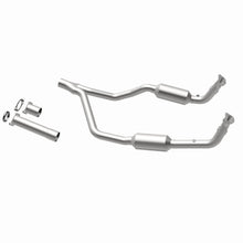 Load image into Gallery viewer, MagnaFlow Exhaust Products 3391821 California CARB Direct-Fit Catalytic Converter for Select Land Rover Range Rover