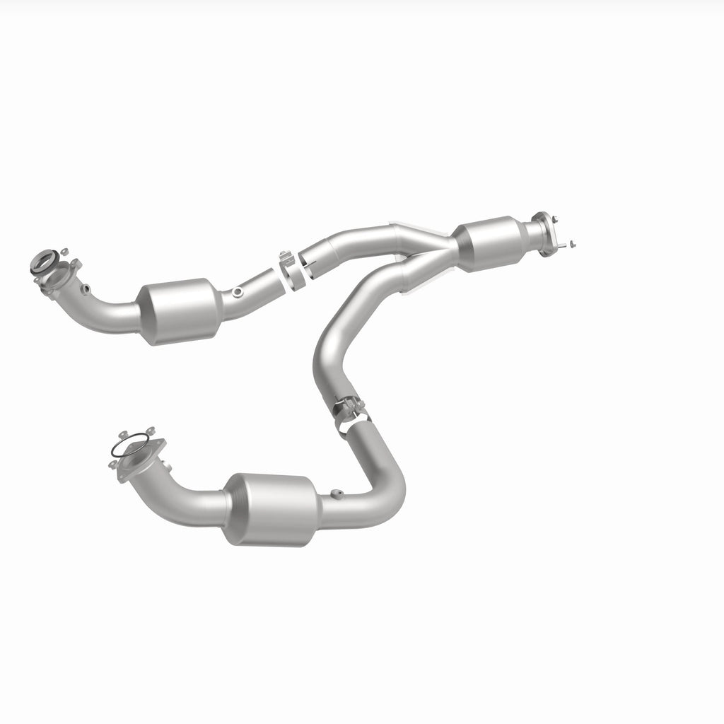 MagnaFlow Exhaust Products 280505 OEM Grade Direct-Fit Catalytic Converter for Select Chevrolet Express 3500, Chevrolet Express 4500, GMC Savana 3500, GMC Savana
