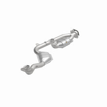 Load image into Gallery viewer, MagnaFlow Exhaust Products 441113 California CARB Direct-Fit Catalytic Converter for Select Lincoln Continental
