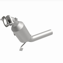 Load image into Gallery viewer, MagnaFlow Exhaust Products 280264 OEM Grade Direct-Fit Catalytic Converter for Select Ford Explorer, Ford Police Interceptor Utility