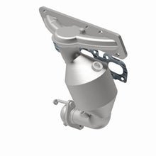 Load image into Gallery viewer, MagnaFlow Exhaust Products 49376 OEM Grade Manifold Catalytic Converter for Select Ford Escape, Mazda Tribute, Mercury Mariner