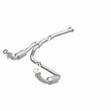 Load image into Gallery viewer, MagnaFlow Exhaust Products 4551211 California CARB Direct-Fit Catalytic Converter for Select Chevrolet Express 1500, Chevrolet Express 2500, GMC Savana 1500, GMC Savana
