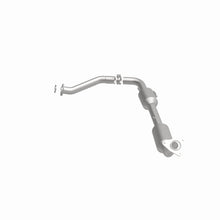 Load image into Gallery viewer, MagnaFlow Exhaust Products 5582629 California CARB Direct-Fit Catalytic Converter for Select Toyota Tundra