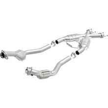 Load image into Gallery viewer, MagnaFlow Exhaust Products 444062 California CARB Direct-Fit Catalytic Converter for Select Ford Mustang