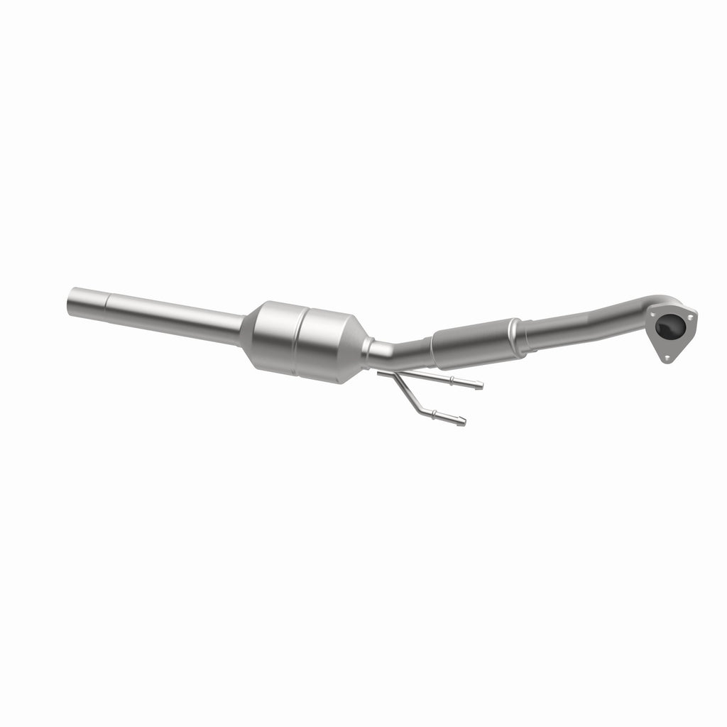 MagnaFlow Exhaust Products 52426 OEM Grade Direct-Fit Catalytic Converter for Select Volkswagen Beetle, Volkswagen Golf, Volkswagen Jetta