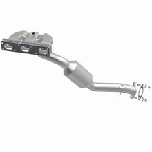 Load image into Gallery viewer, MagnaFlow Exhaust Products 5531758 California CARB Manifold Catalytic Converter for Select BMW 325Ci, BMW 325i