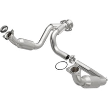 Load image into Gallery viewer, MagnaFlow Exhaust Products 5451631 California CARB Direct-Fit Catalytic Converter for Select Cadillac Escalade, Cadillac Escalade ESV, Cadillac Escalade EXT, Chevrolet Tahoe, GMC Sierra 1500, GMC Yukon, GMC Yukon XL